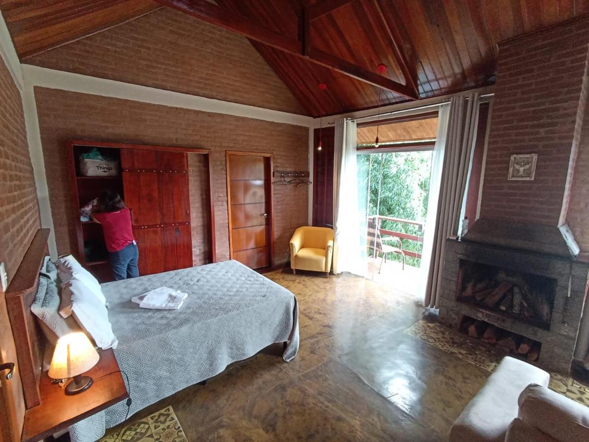 Chalet,1331117555:JPEG